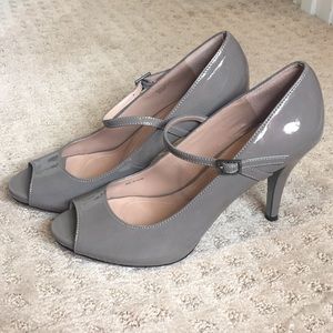 Gray patent heels size 8.5